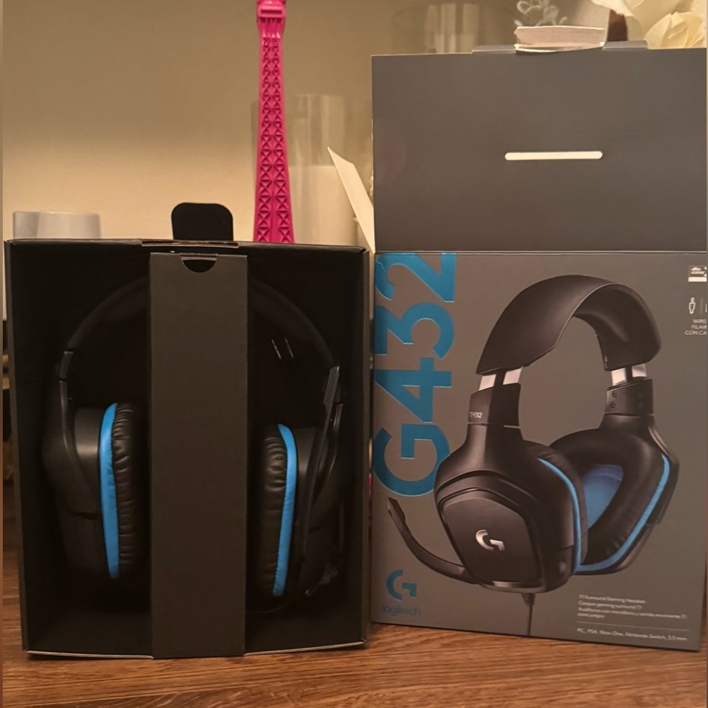 Logitech G432 Headset - Black with Blue Highlights